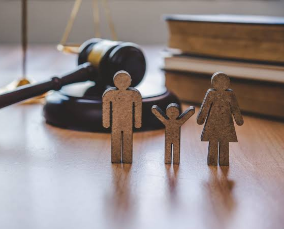 best family lawyers in Karachi